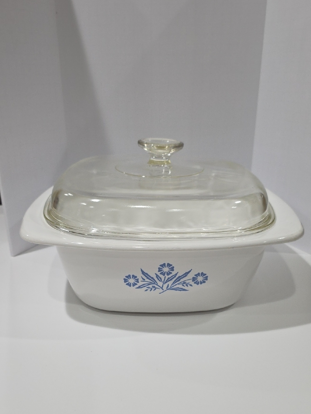 Corningware 4 Qt Cornflower Casserole Dish with Blue Floral Pattern Glass Lid
